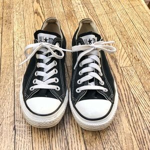 converse: classic black low tops women’s 7